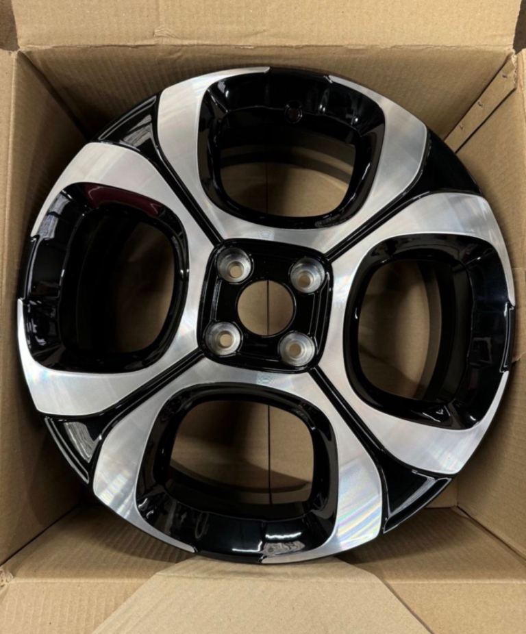 Brand New Citroen C3 Aircross 2017-2022 17″ Alloy Wheel Diamond Cut 