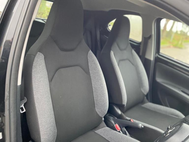 2022 Toyota Aygo X 1.0 VVT-i Pure 5dr HATCHBACK Petrol Manual