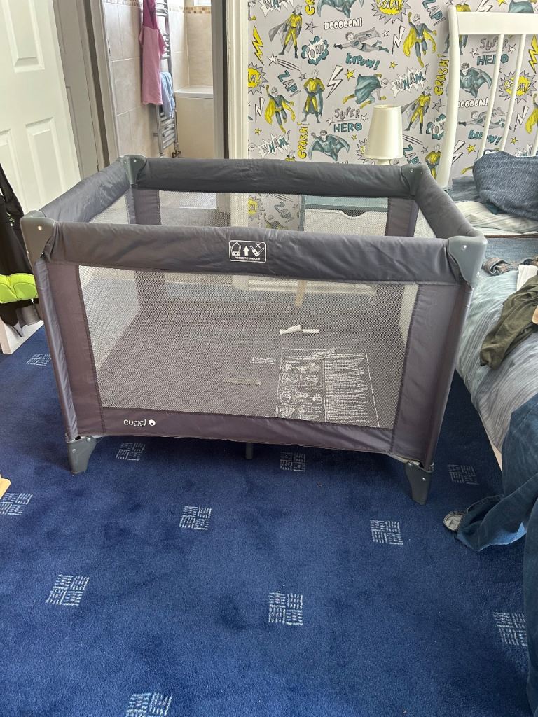 Cuggl Travel Cot and Mattress