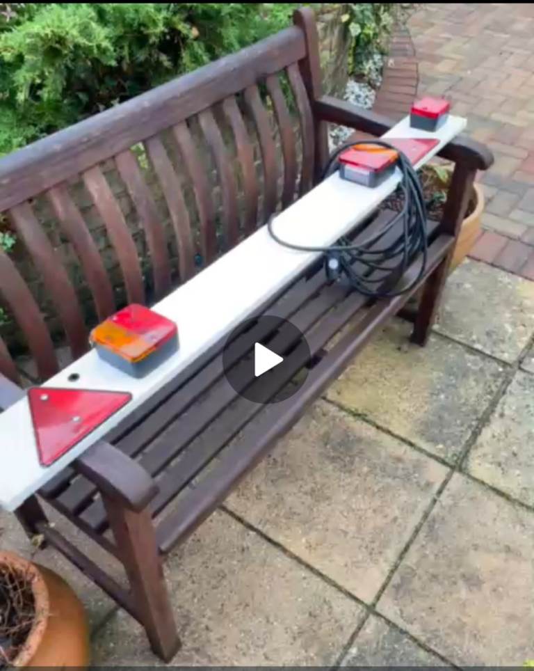 Trailer indicator board