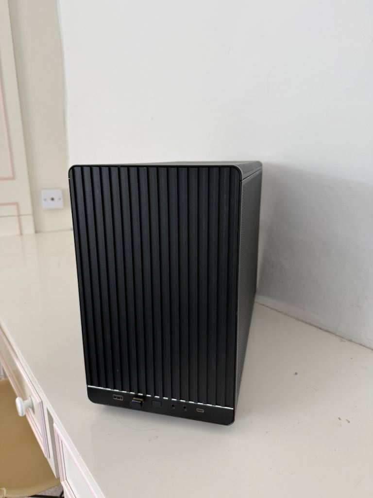Lian Li A3-mATX Case + ASUS H610M-A Motherboard + EVGA 600W PSU Bundle