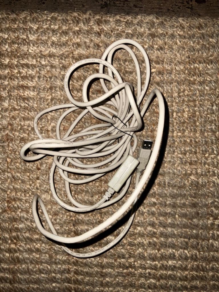 White USB Cable extender 5m – Good Condition