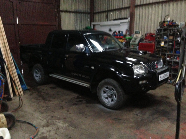 BREAKING L200 K74, ALL PARTS AVAILABLE GOOD ENGINE CALL 6AM-3PM.