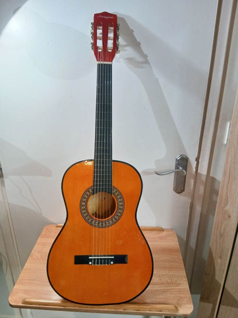 Martin smith classical guitar 