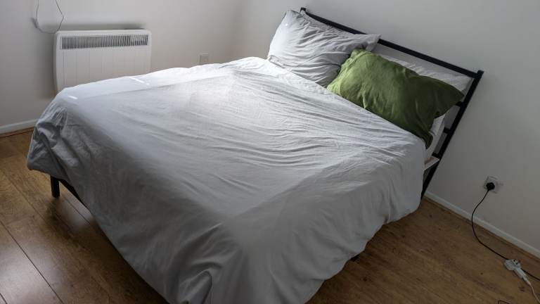 Full Size Mattress & Bedframe -Good Condition