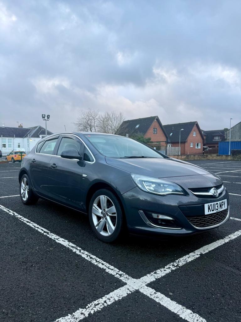 2013 Vauxhall Astra 1.4i 16V SRi 5dr HATCHBACK Petrol Manual