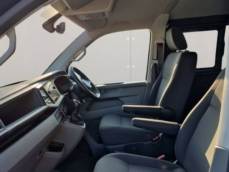 2020 20 VOLKSWAGEN TRANSPORTER 2.0 TDI T32 HIGHLINE KOMBI DOUBLE CAB 5DR DSG SWB