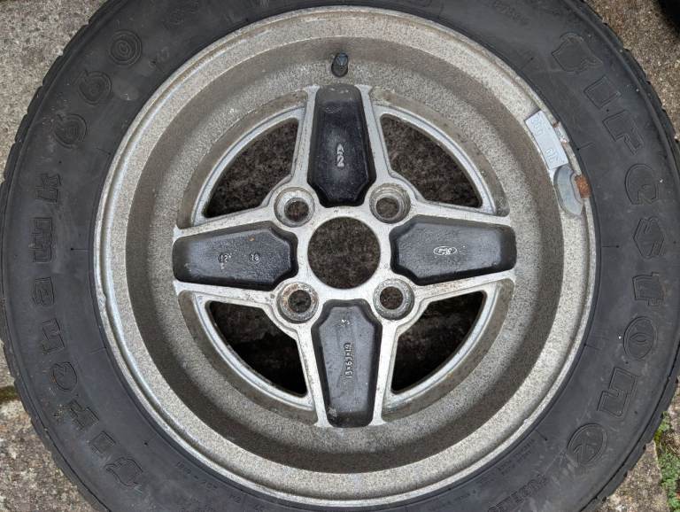 2x Genuine Ford Escort 1978 MK2 RS 4-Spoke Alloy Wheels