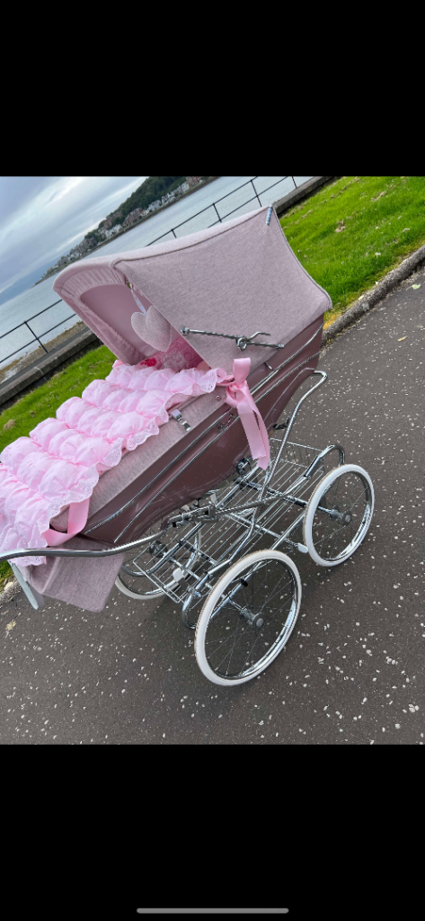 Silver cross coach built pram in pink with tweed rain proof hood, apron and bag complete with tray 
