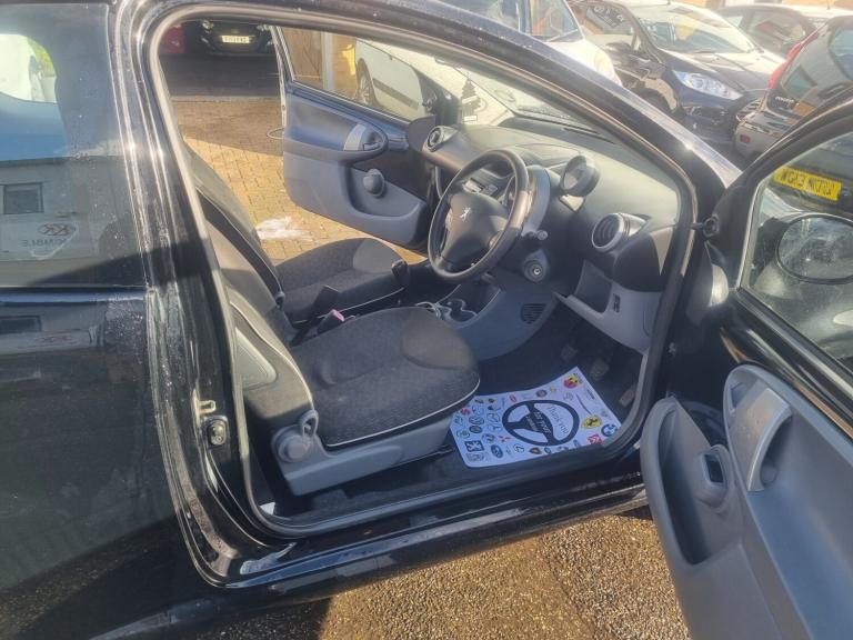 2009 Peugeot 107 1.0 Urban 3dr HATCHBACK Petrol Manual