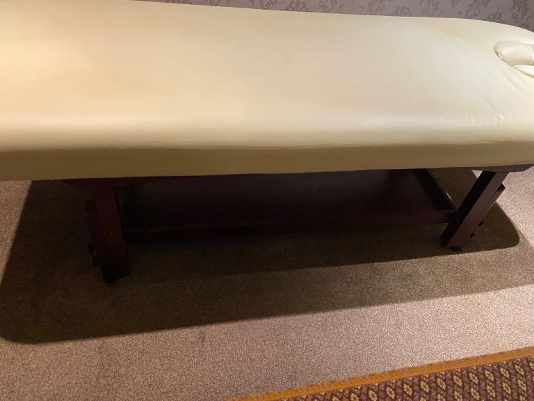 Masssge table for sale 