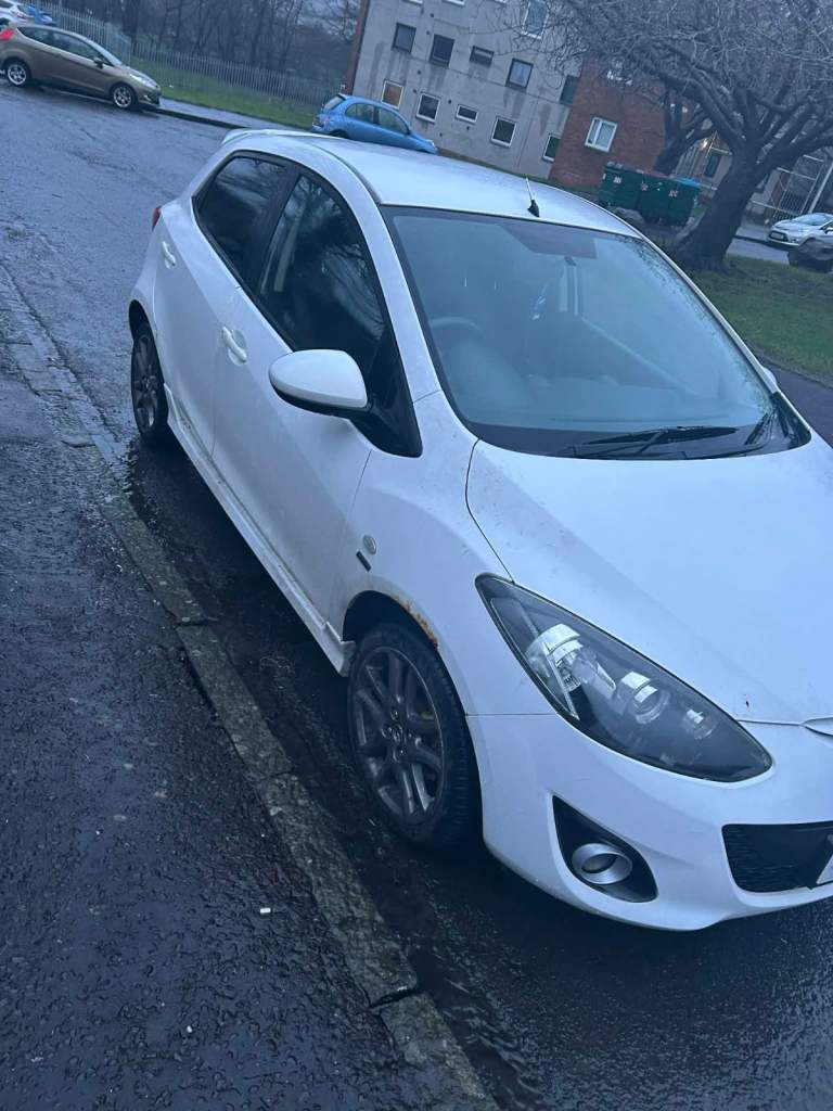 Mazda, 2, Hatchback, 2012, Manual, 1349 (cc), 5 doors