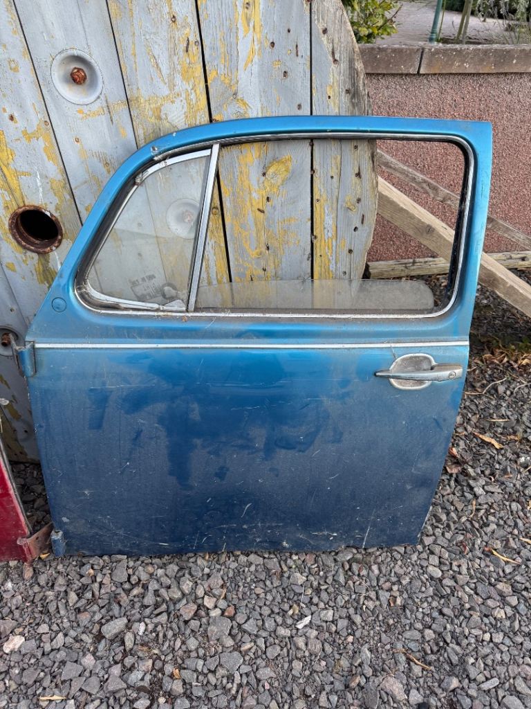 Pair of Doors With Glass and Quarter Lights for Classic VW Beetle 1303