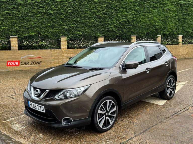 2016 Nissan Qashqai 1.2 DiG-T Tekna [Non-Panoramic] 5dr Xtronic HATCHBACK PETROL Automatic