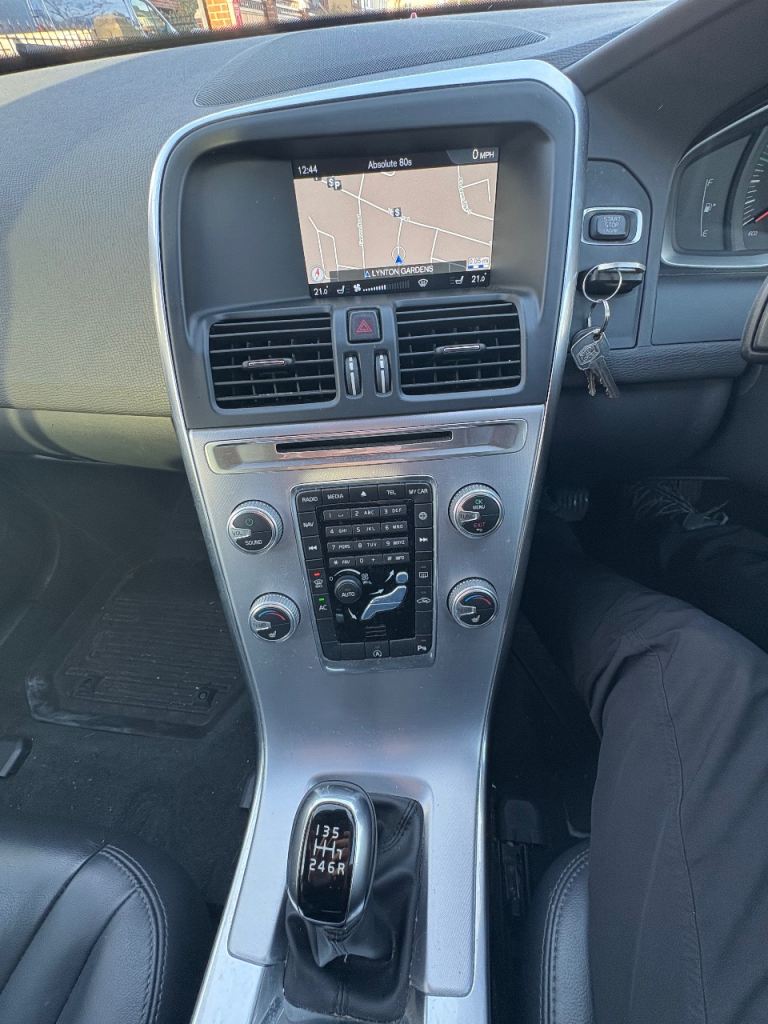 2017 VOLVO XC60 2.0 D4 SE NAV 135K FSH