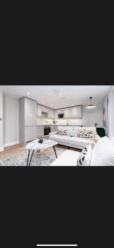 Short Term Lets - City Centre Apartment Leeds