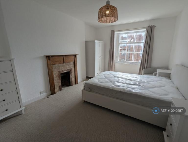 2 bedroom flat in Clifton, Bristol, BS8 (2 bed) (#2910257)
