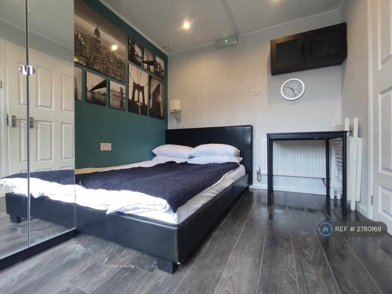 1 bedroom in Willingsworth Road, Wednesbury, WS10 (#2780169)
