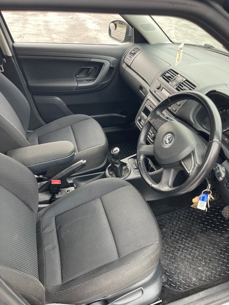 Skoda, FABIA, Hatchback, 2013, Manual, 1598 (cc), 5 doors