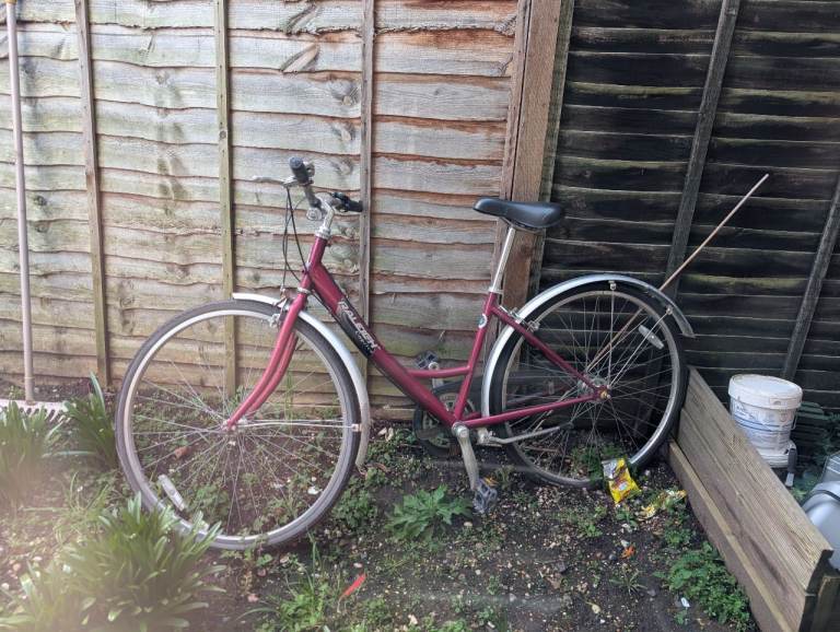 Raleigh City Bike – Red, Fair Condition