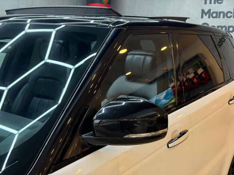 2020 Land Rover Range Rover Sport 3.0 SD V6 Autobiography Dynamic Auto 4WD Euro 6 (s/s) 5dr ESTAT...