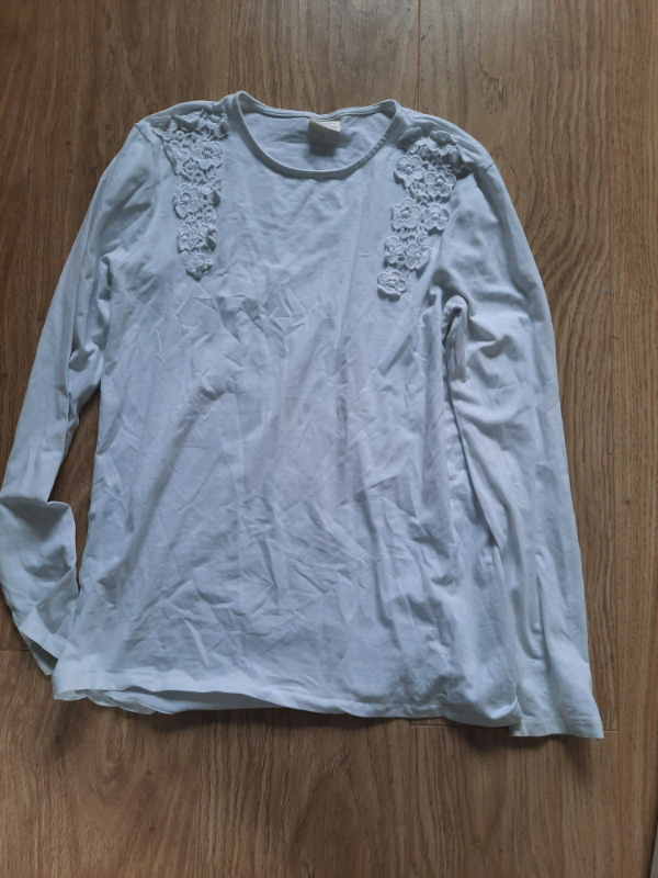Zara age 13-14 cream long sleeve top.