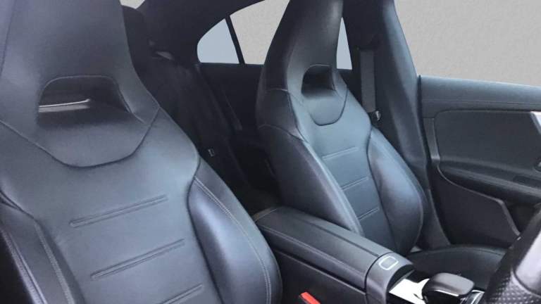 Mercedes-Benz CLA CLA200 AMG Line Automatic