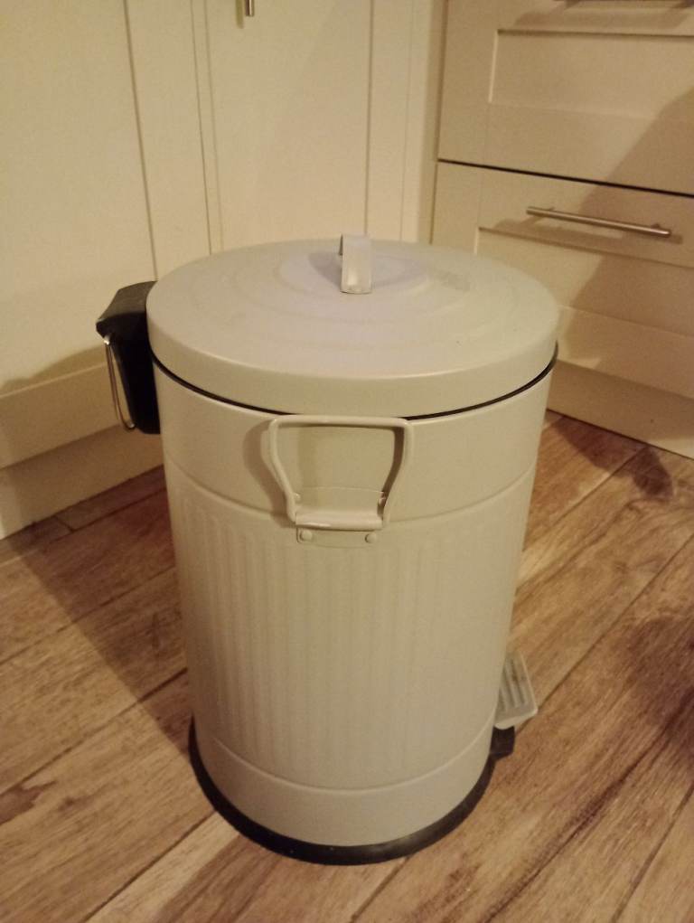 Kitchen Bin 