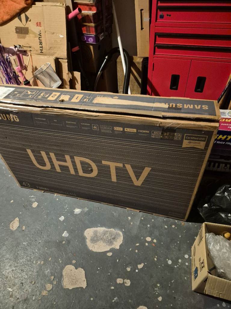 Old heavy tv