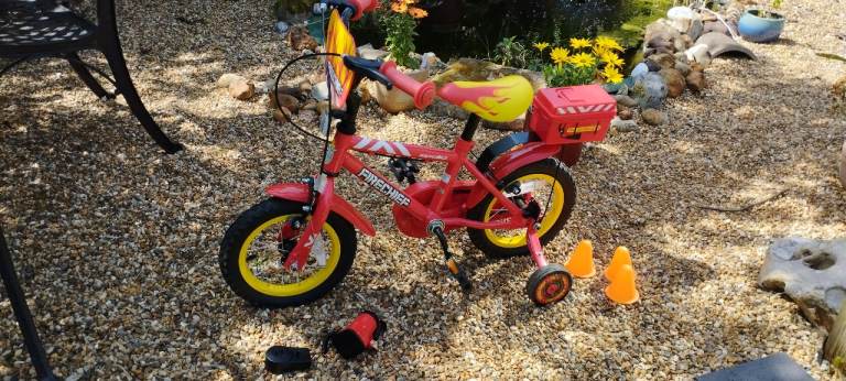 Apollo Firechief Kids Bike - 12" Wheel