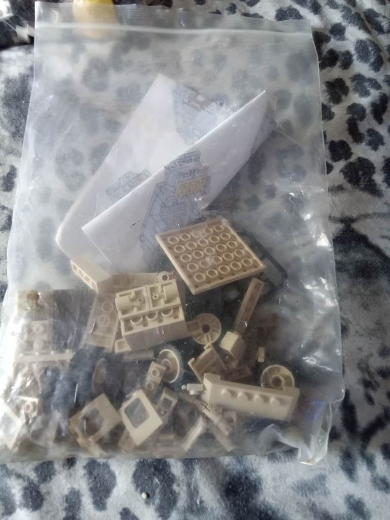 Lego figers  lego cup ect