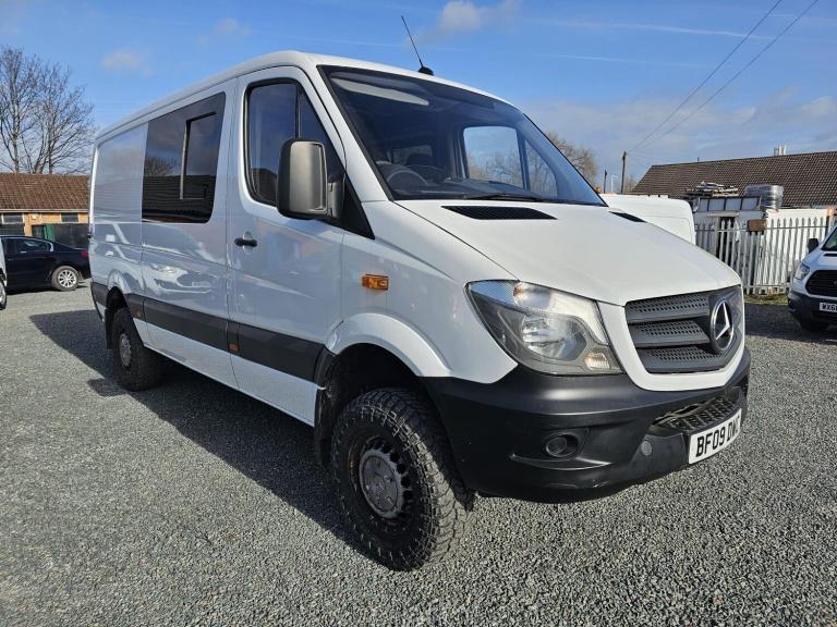 2009 Mercedes-Benz Sprinter 3.0 318 CDi Panel Van 4dr Diesel Manual RWD L2 (184 bhp) PANEL VAN Di...