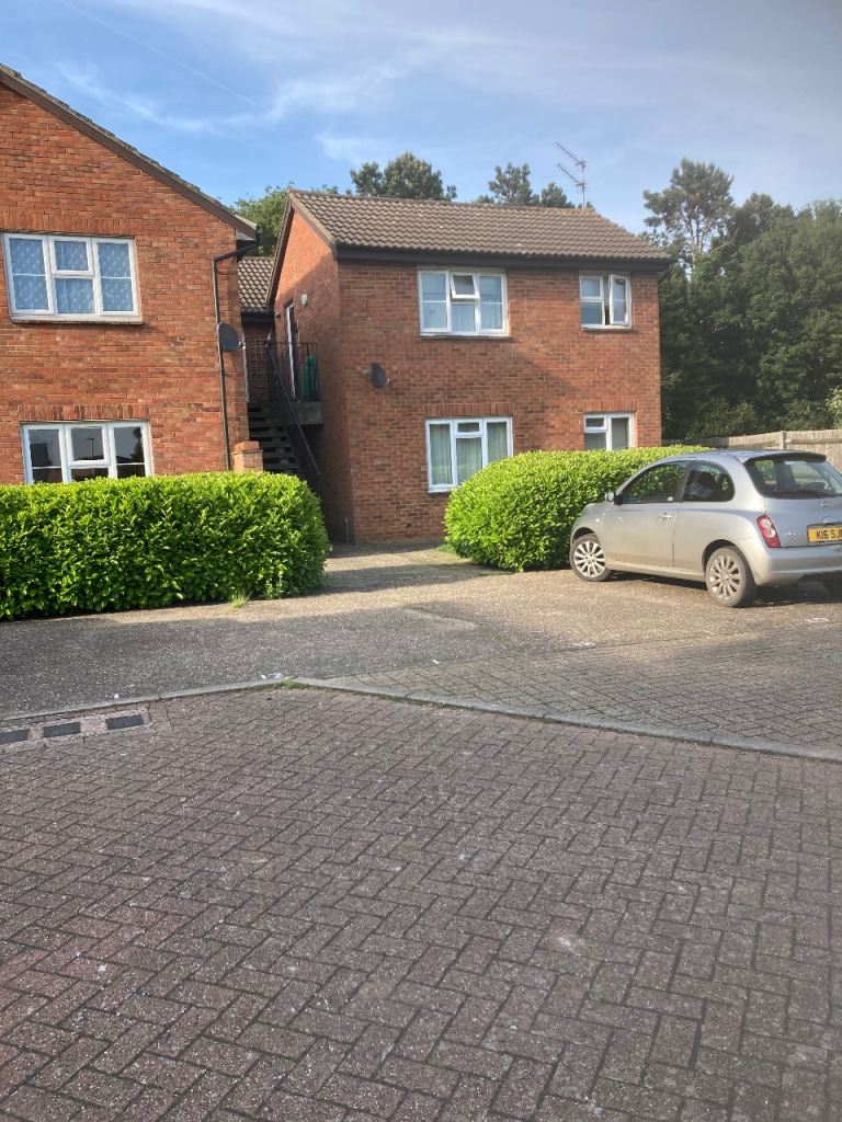 Studio flat Chelmer  Village