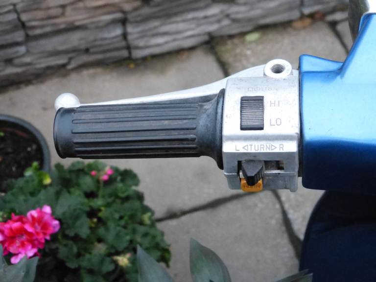 SUZUKI LOVE, 50cc Moped, Michael Jackson