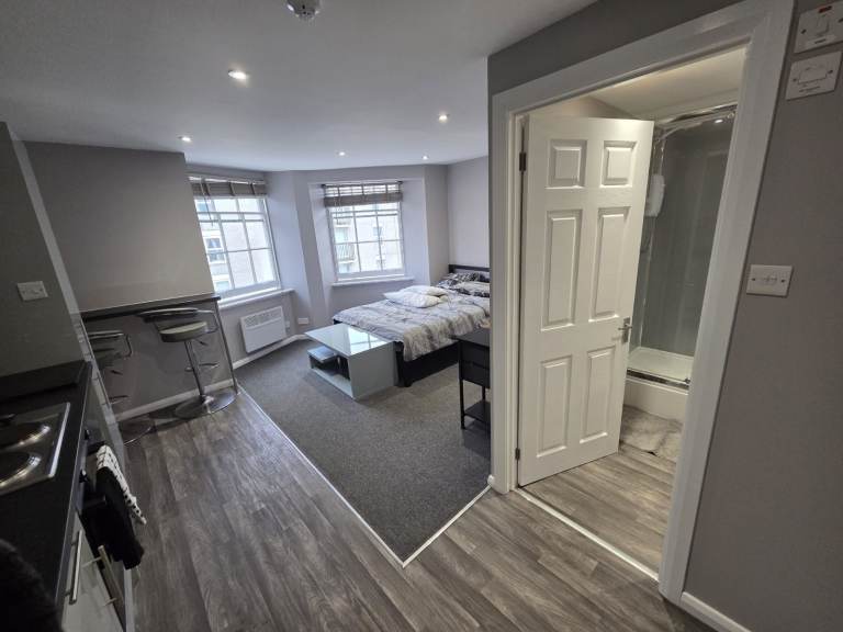 Double Studio near the centre of Brighton and close to the sea.