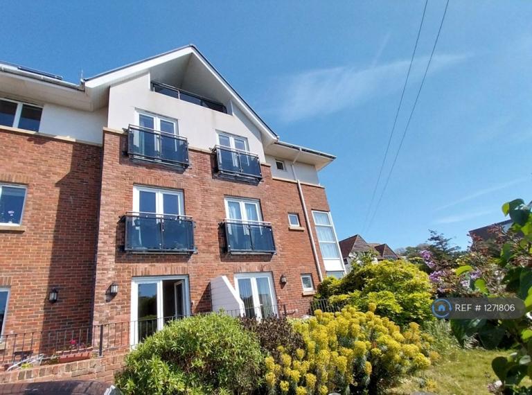 2 bedroom flat in Horizon, Hythe, CT21 (2 bed) (#1271806)