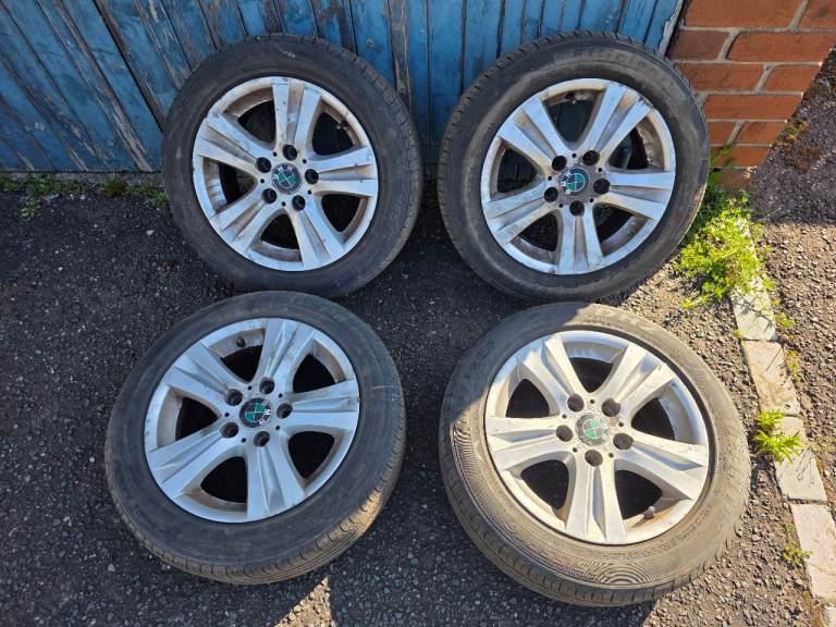 16" Bmw alloys tyres 205 55 16