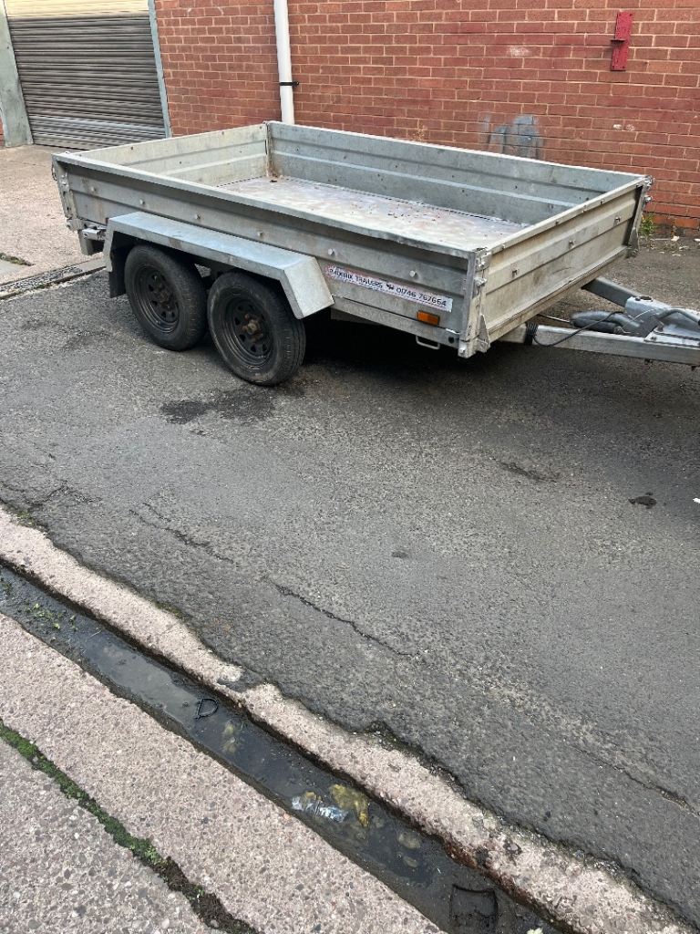 PHEONIX GALVANISED TWIN AXLE TRAILER.  8. X. 5.    YEAR  2015