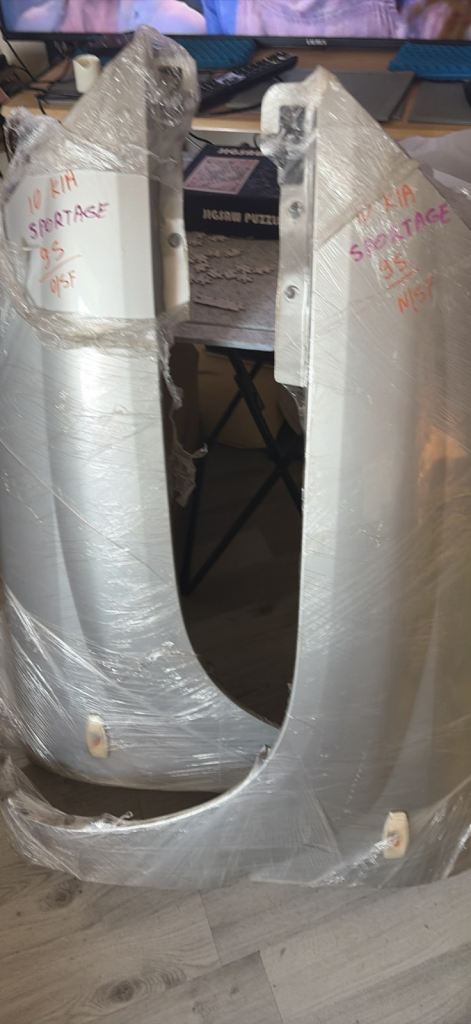 Kia sportage wings for front