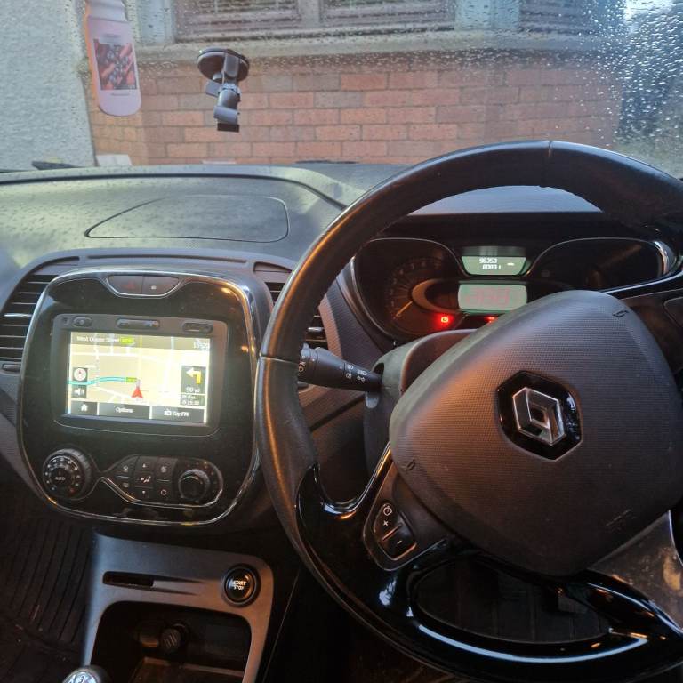 Renault, CAPTUR, Hatchback, 2015, Manual, 898 (cc), 5 doors