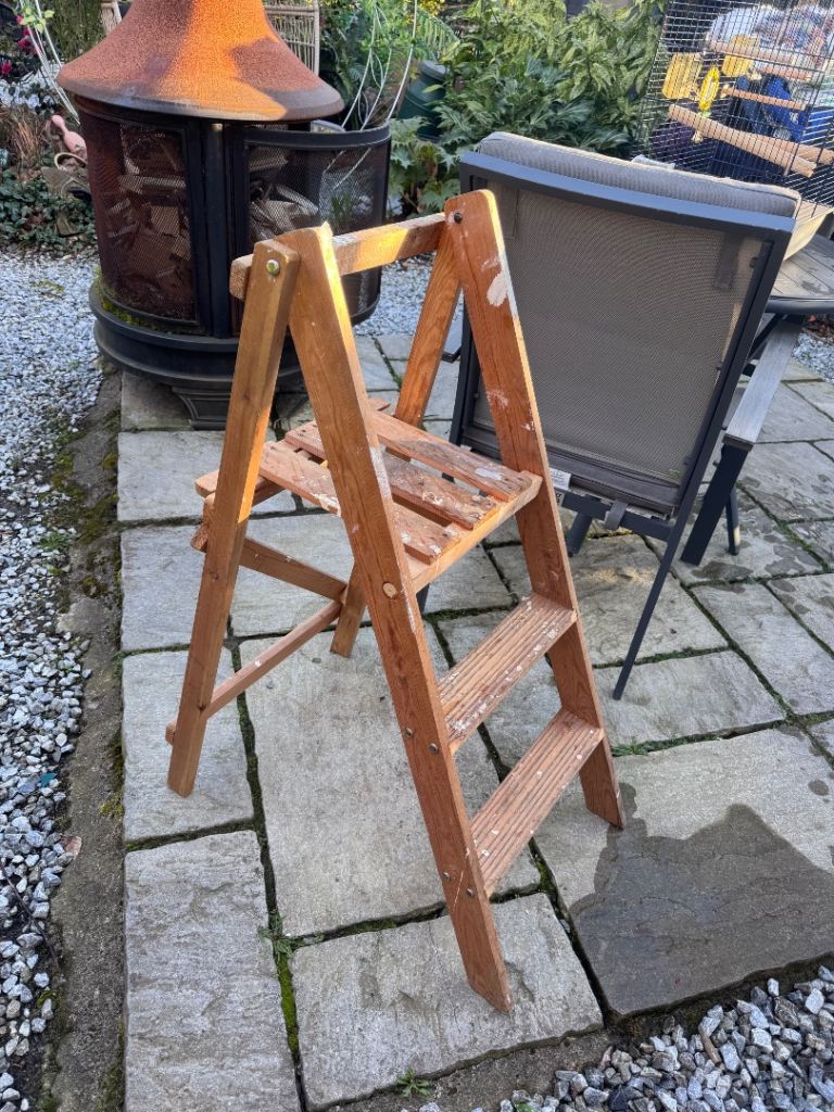 Wooden 3 step ladder