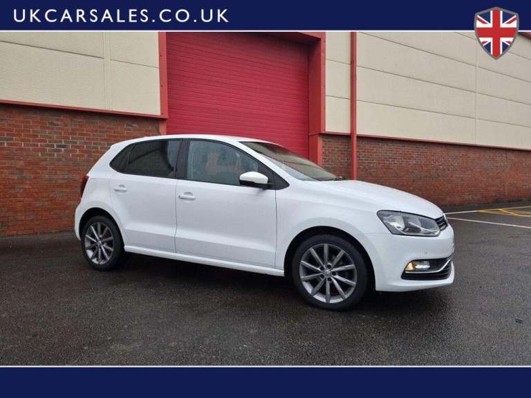 2015 Volkswagen Polo 1.2 TSI BlueMotion Tech SE Design Euro 6 (s/s) 5dr HATCHBACK Petrol Manual