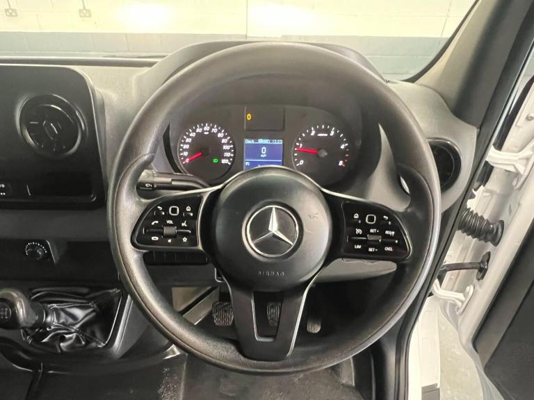 2021 Mercedes-Benz Sprinter 3.5t Progressive Crew Cab Tipper CHASSIS CAB DIESEL Manual