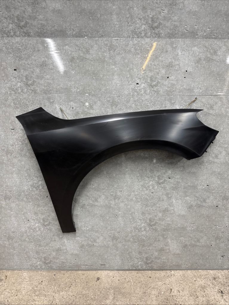 GENUINE AUDI A1 2018-2024 FRONT RIGHT DRIVER SIDE FENDER WING 82A8211O