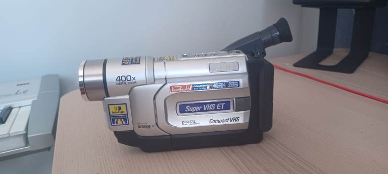 Jvc gr sx22 vhsc camcorder