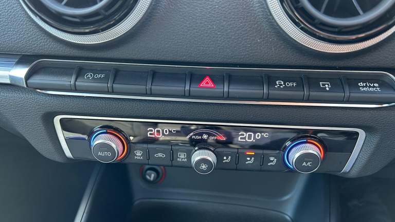 AUDI A3 1.6 TDI Sport 2015