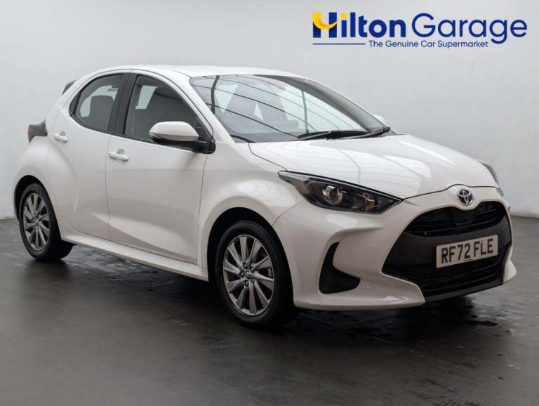 2023 Toyota Yaris 1.5 VVT-h Icon Hatchback 5dr Petrol Hybrid E-CVT Euro 6 (s/s) (116 ps) BLUE HAT...