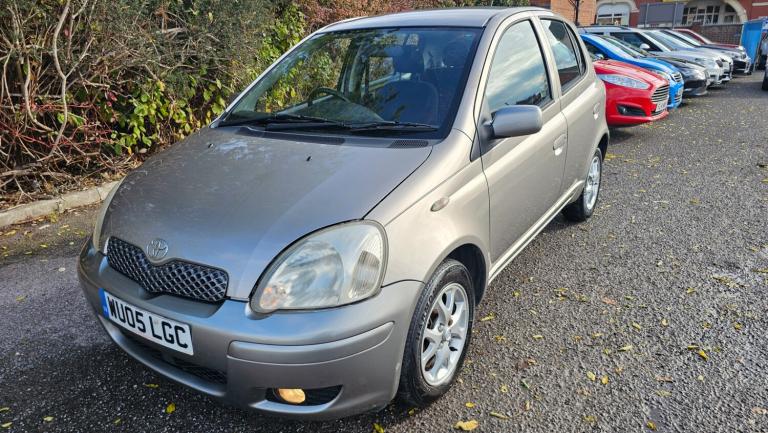 2005 Toyota Yaris 1.3 VVT-i Colour Collection 5dr HATCHBACK Petrol Manual