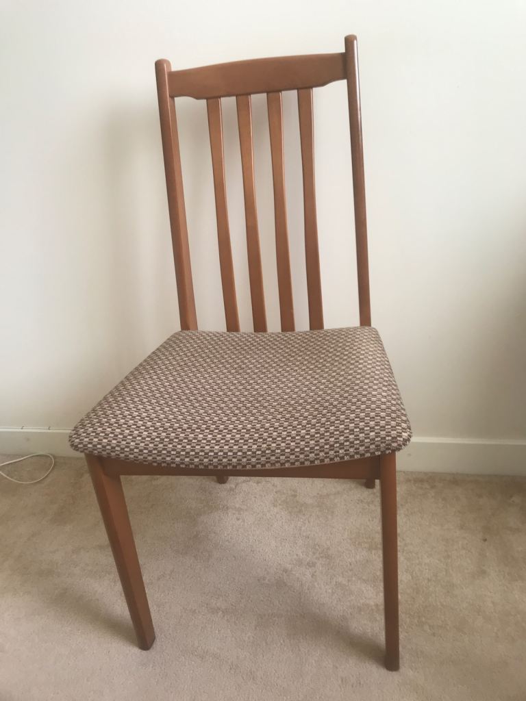 Set of 6 dining room chairs