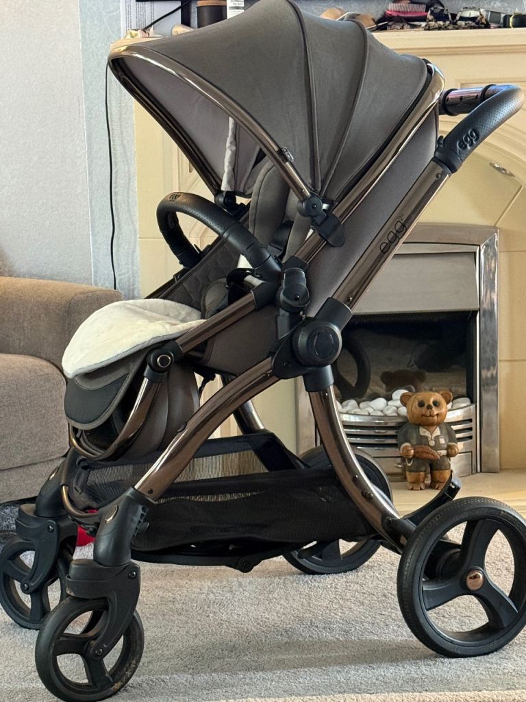 Egg 2 travel system